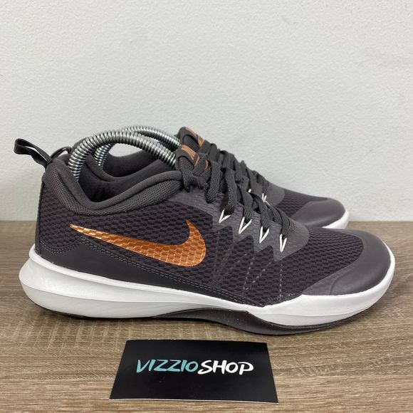 nike legend trainers womens